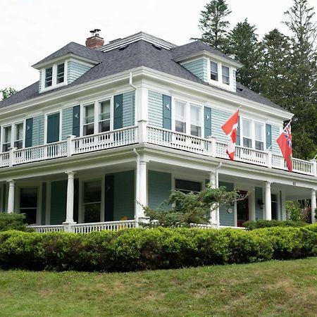 Alicion Bed & Breakfast Lunenburg Ngoại thất bức ảnh