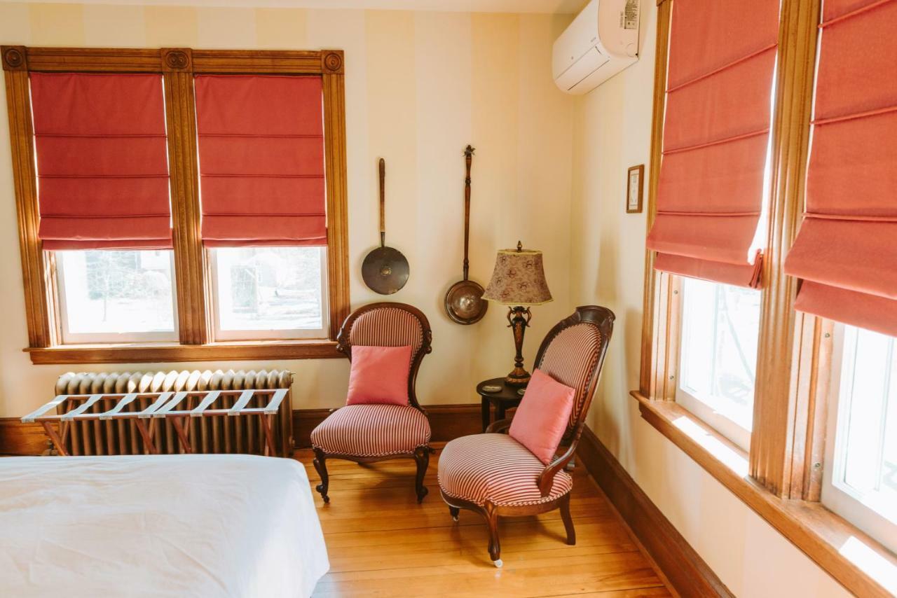 Alicion Bed & Breakfast Lunenburg Ngoại thất bức ảnh