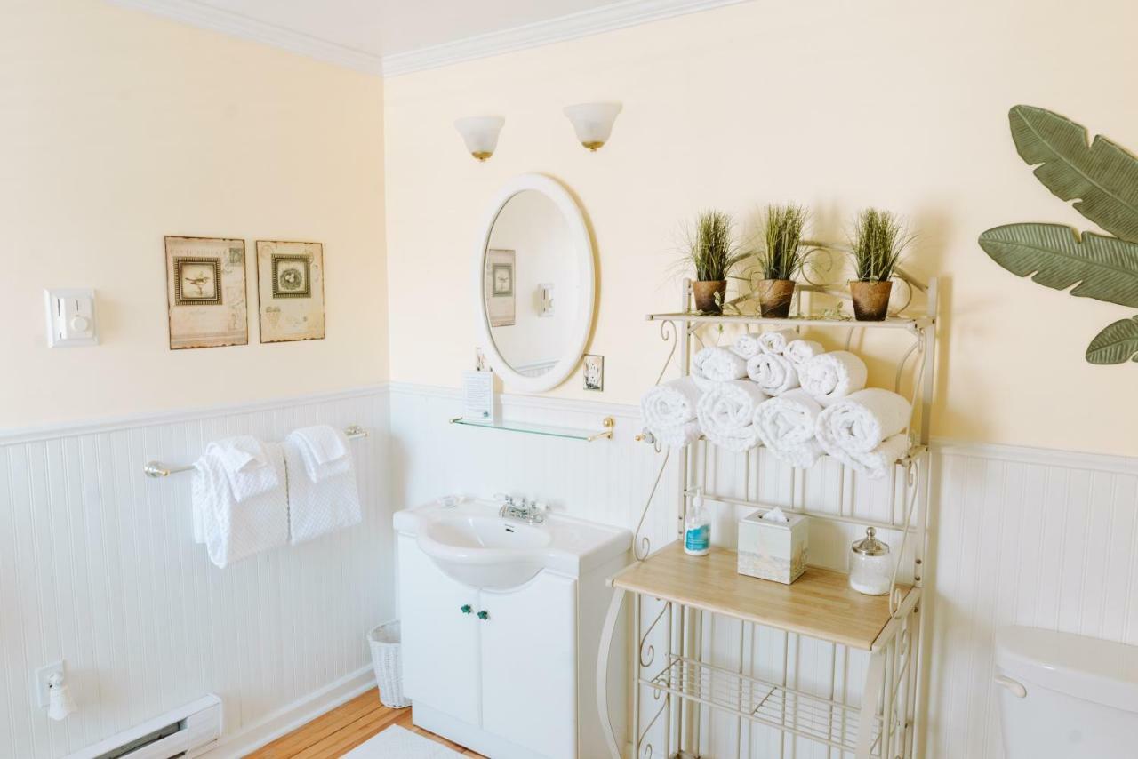 Alicion Bed & Breakfast Lunenburg Ngoại thất bức ảnh